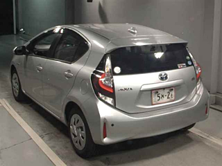 TOYOTA AQUA 2020