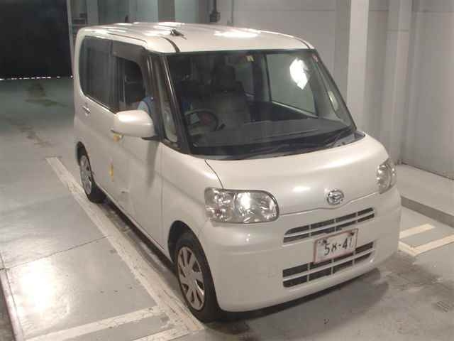 DAIHATSU TANTO 2012