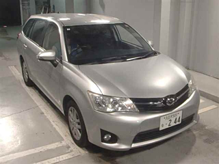 TOYOTA COROLLA FIELDER 2013