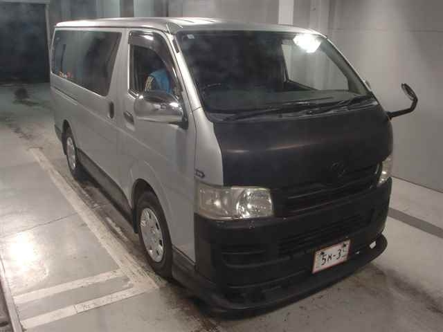 TOYOTA HIACE VAN 2008
