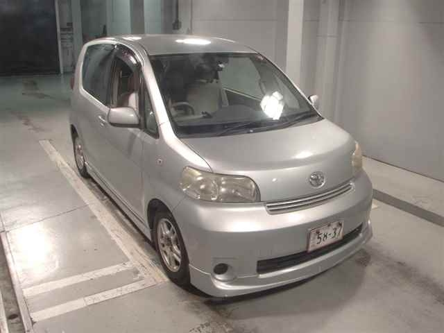 TOYOTA PORTE 2008