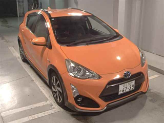 TOYOTA AQUA 2015