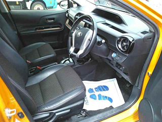 TOYOTA AQUA 2015