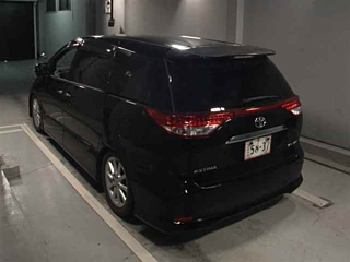 TOYOTA ESTIMA 2010