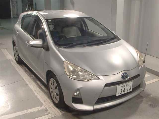 TOYOTA AQUA 2012