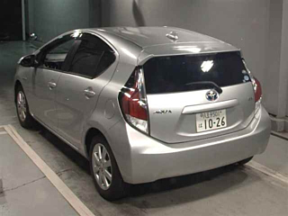 TOYOTA AQUA 2017