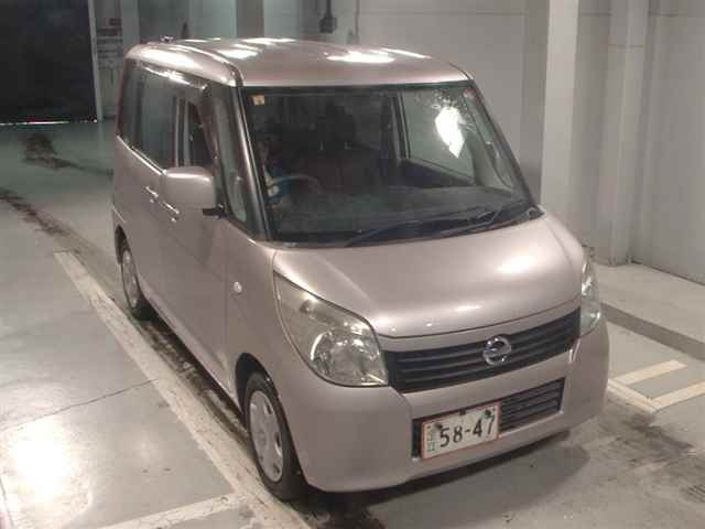 NISSAN ROOX 2010