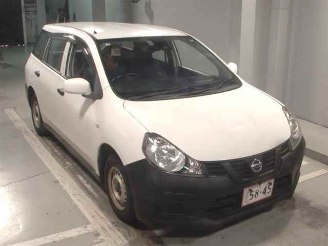 NISSAN AD 2020