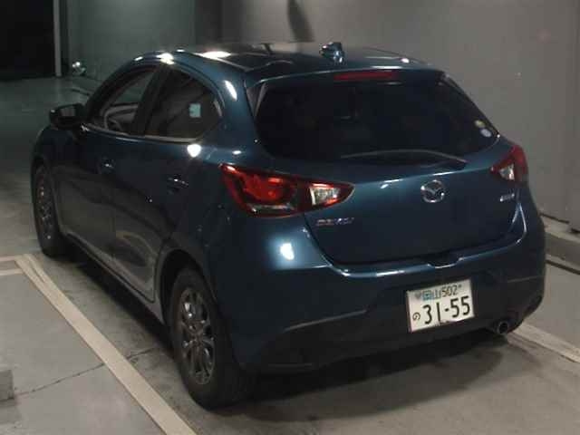 MAZDA DEMIO 2017