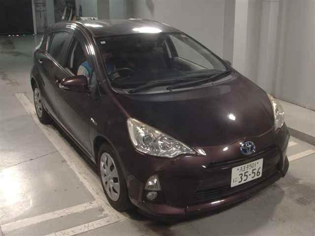 TOYOTA AQUA 2014