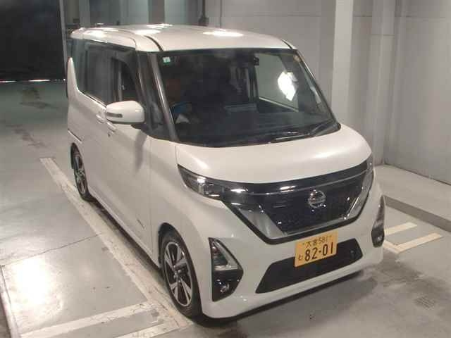 NISSAN ROOX 2021