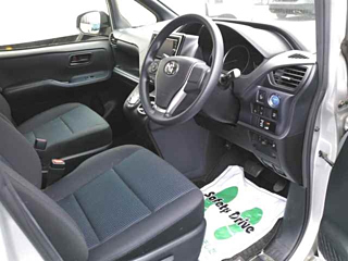 TOYOTA NOAH 2017