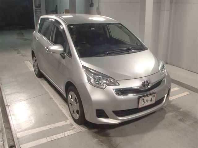 TOYOTA RACTIS 2014