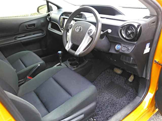 TOYOTA AQUA 2015