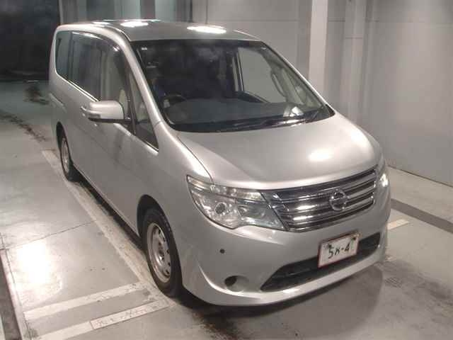 NISSAN SERENA 2015