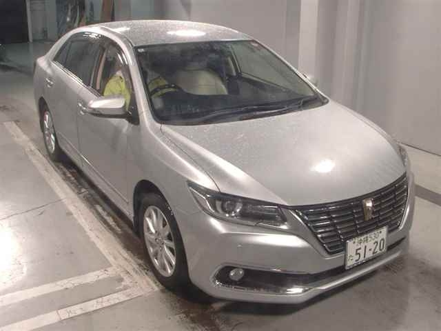 TOYOTA PREMIO 2018