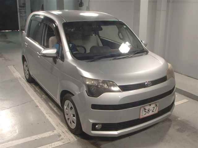 TOYOTA SPADE 2012