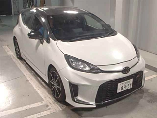 Заказать TOYOTA AQUA
