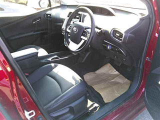 TOYOTA PRIUS 2016