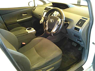 TOYOTA PRIUS ALPHA 2014