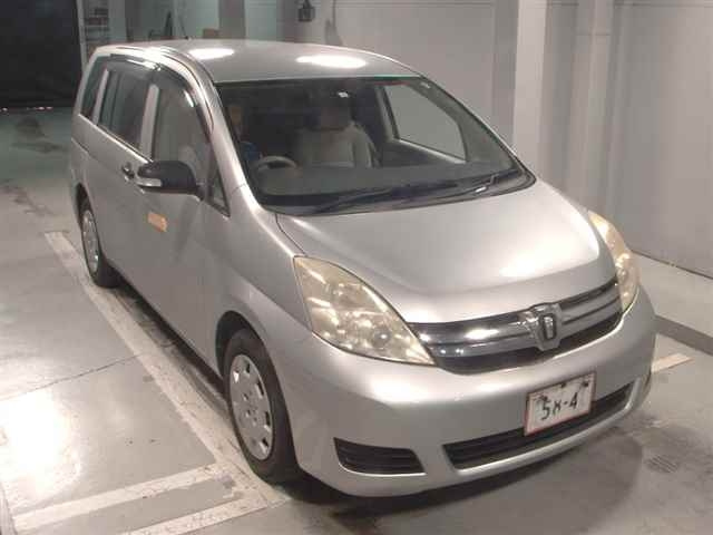 TOYOTA ISIS 2012
