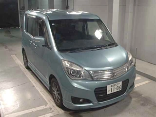 MITSUBISHI DELICA D2 2015
