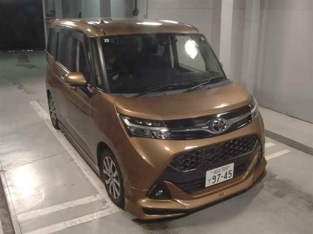 TOYOTA TANK 2017