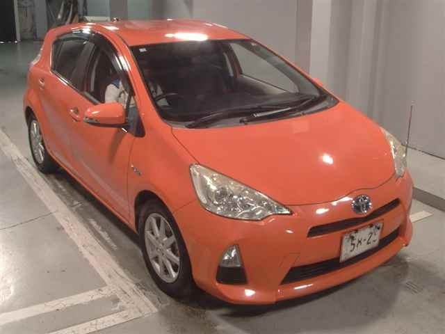 TOYOTA AQUA 2012