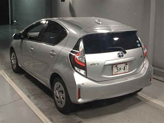 TOYOTA AQUA 2020