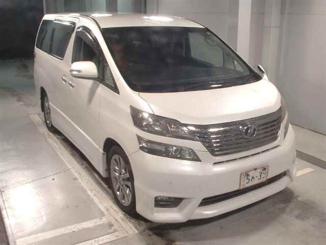 TOYOTA VELLFIRE 2010