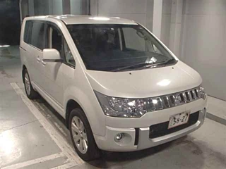 MITSUBISHI DELICA D5 2016