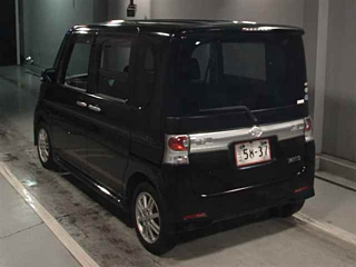 DAIHATSU TANTO 2010
