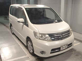 NISSAN SERENA 2010