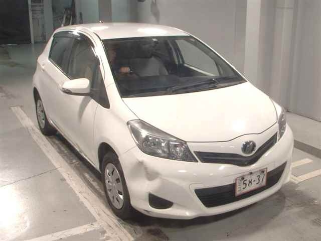TOYOTA VITZ 2012