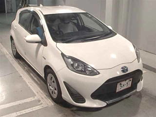 Заказать TOYOTA AQUA