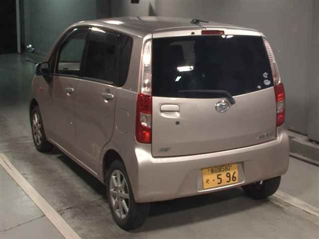 DAIHATSU MOVE 2011