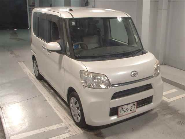 DAIHATSU TANTO 2013