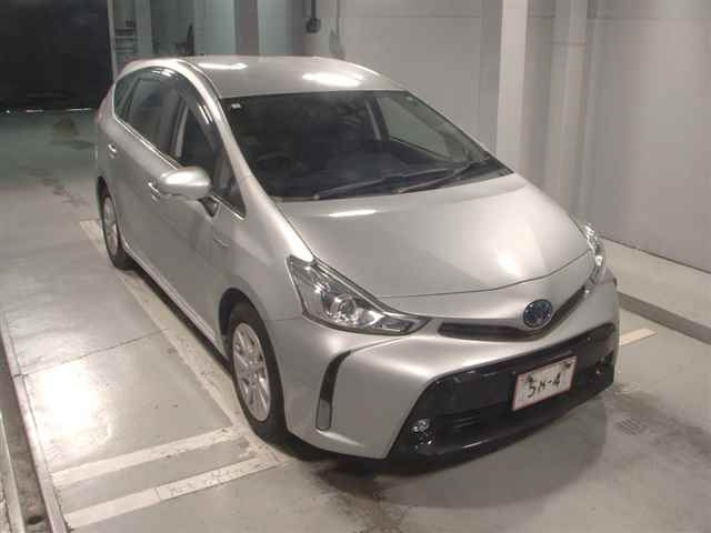 TOYOTA PRIUS ALPHA 2019
