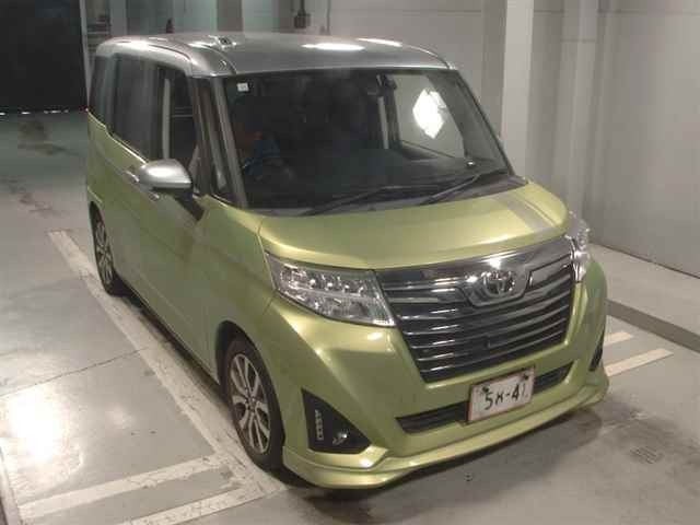 TOYOTA ROOMY 2016