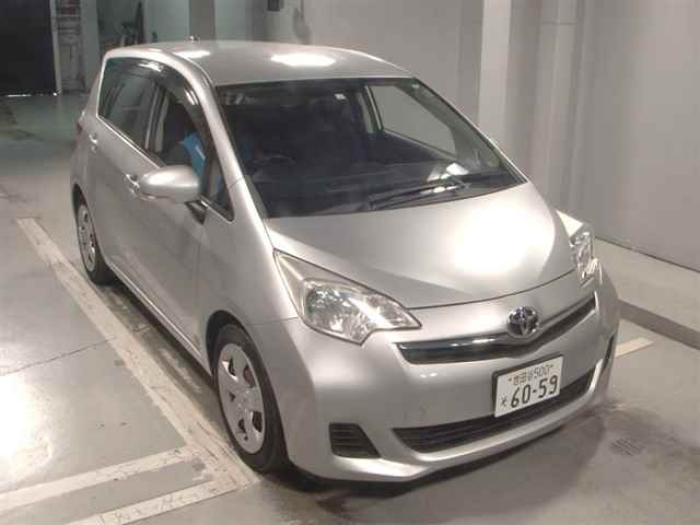 TOYOTA RACTIS 2011