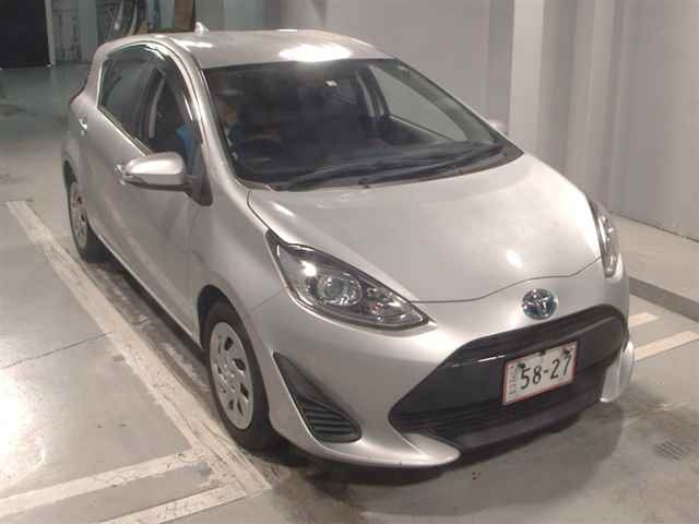 TOYOTA AQUA 2018