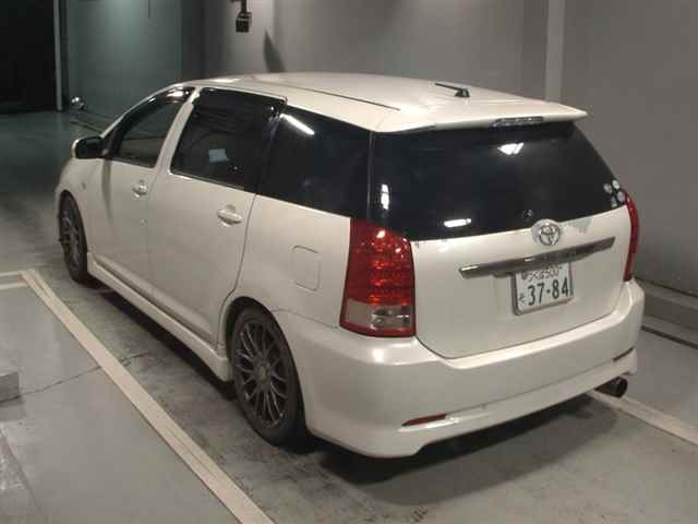 TOYOTA WISH 2008