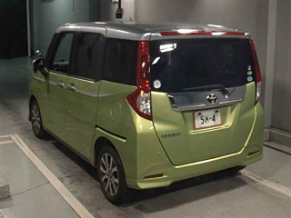 TOYOTA ROOMY 2016