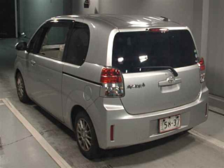 TOYOTA SPADE 2016