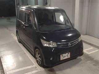 NISSAN ROOX 2013