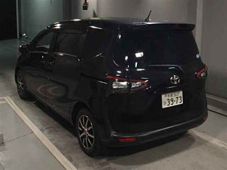 TOYOTA SIENTA 2017