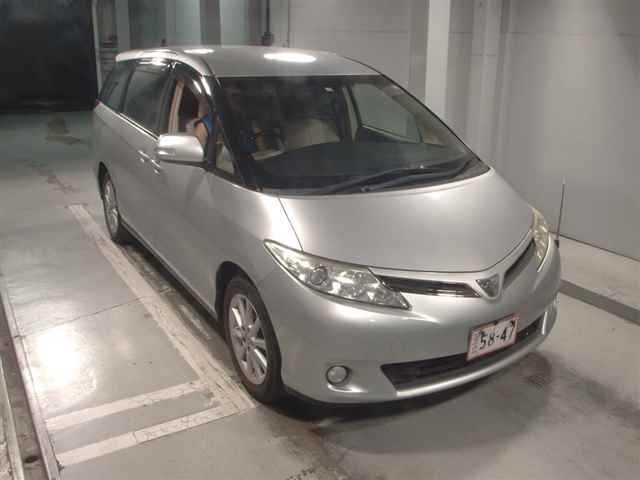 TOYOTA ESTIMA 2013