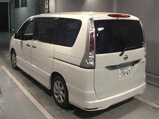 NISSAN SERENA 2011
