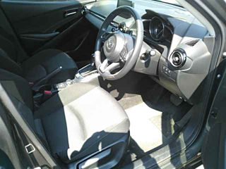 MAZDA DEMIO 2017