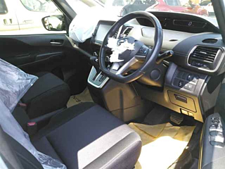 NISSAN SERENA 2019